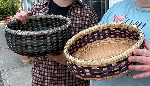 11/23/2025 - SAM'S PIZZA - (SCHOFIELD)  WOVEN BOWL ON HARDWOOD BASE